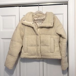 Abercrombie & Fitch tan teddy/puffer jacket size S.